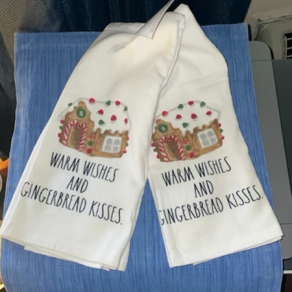 Rae Dunn WARM WISHES and GINGERBREAD KISSES Kitchen Dish / Hand Towel Set - Picture 3 of 9